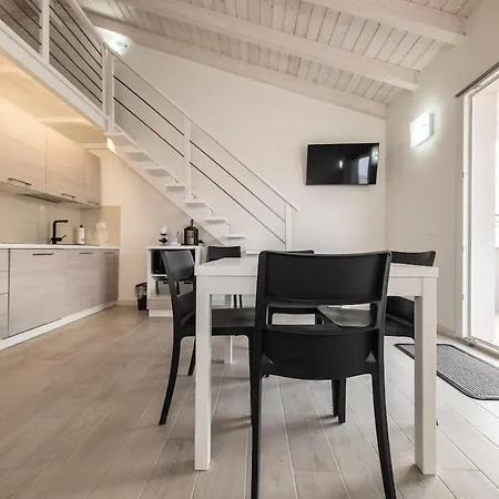 Terraced Nautilus With Sea View, Parking, Wi-fi, And Ac 3 וילה *
