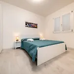 Villa Terraced Nautilus With Sea View, Parking, Wi-fi, And Ac 3 *